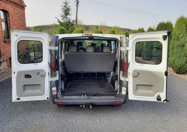 Renault Trafic cena 26900 przebieg: 261282, rok produkcji 2005 z Piła małe 277